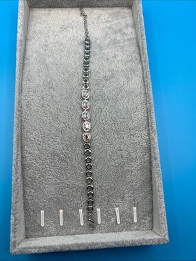 Silver-Tone Bracelet with Clear Oval iridescent Crystals - Women's Jewelry